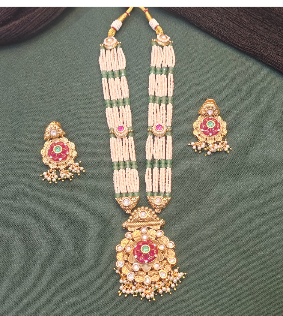 MAROON PRISHA JEWELLERY SET