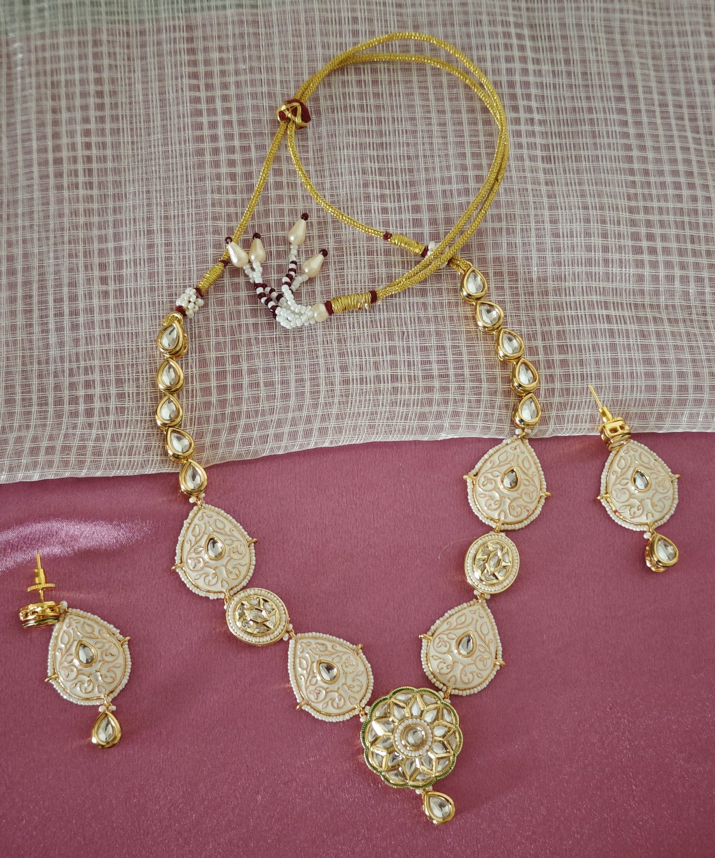 WHITE ADIRA JEWELLERY SET