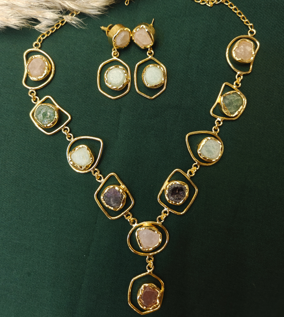 MULTICOLORED ANIKA JEWELLERY SET