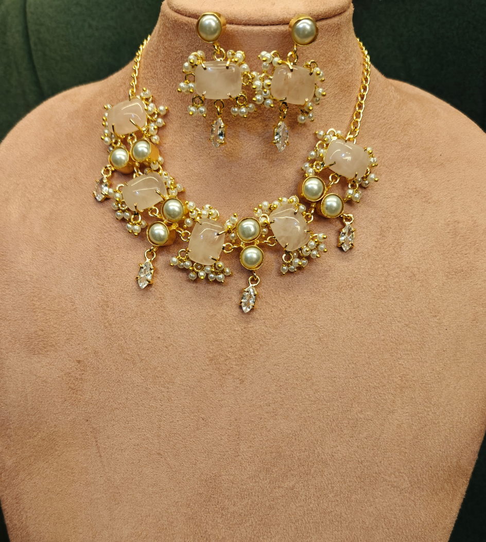 WHITE HIMANI JEWELLERY SET