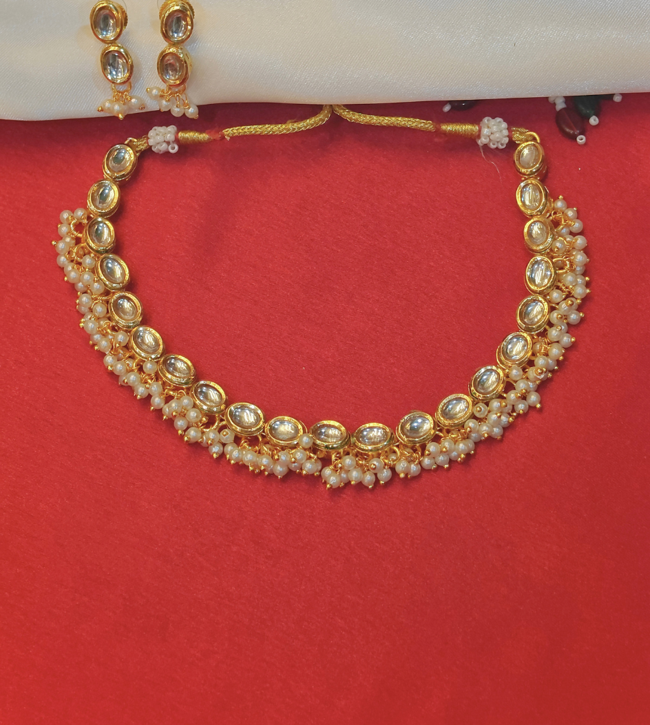 WHITE MEERA OVAL KUNDAN SINGLET