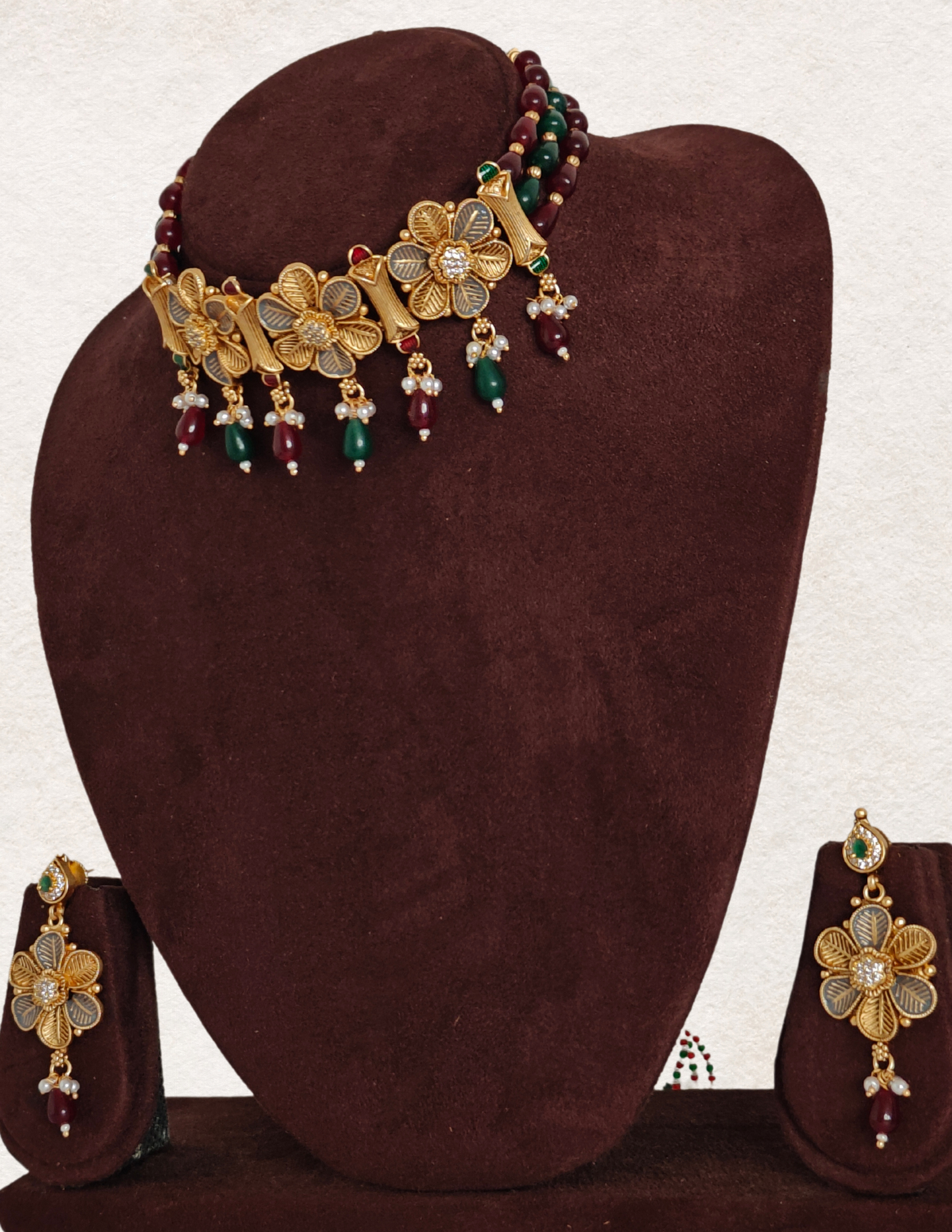 MAROON AND GREEN AASHRITA JEWELLERY SET