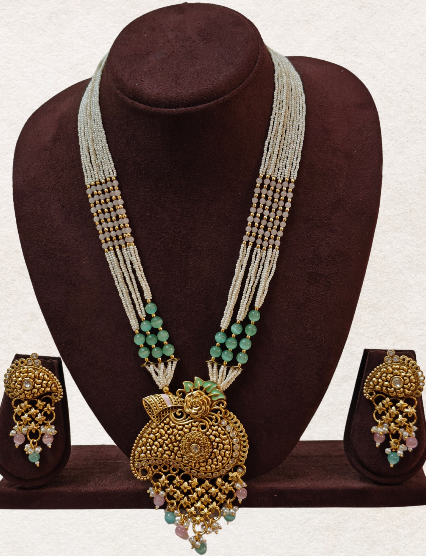 MINT AND PINK AVYA JEWELLERY SET