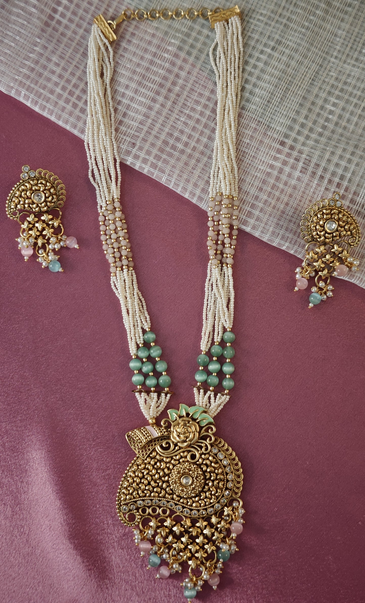 MINT AND PINK AVYA JEWELLERY SET