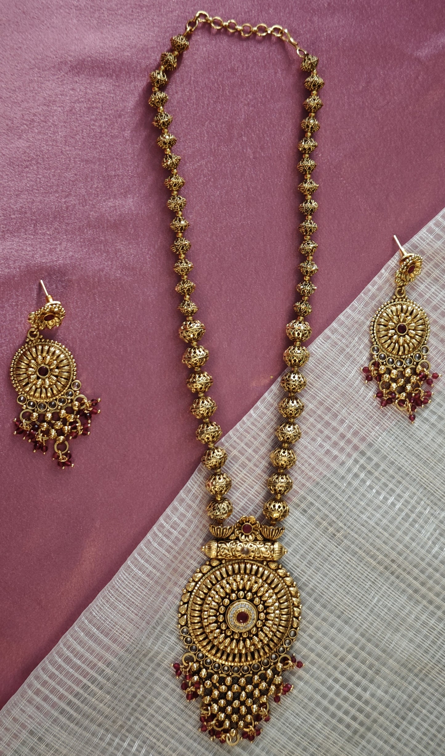 RED AASTHA JEWELLERY SET