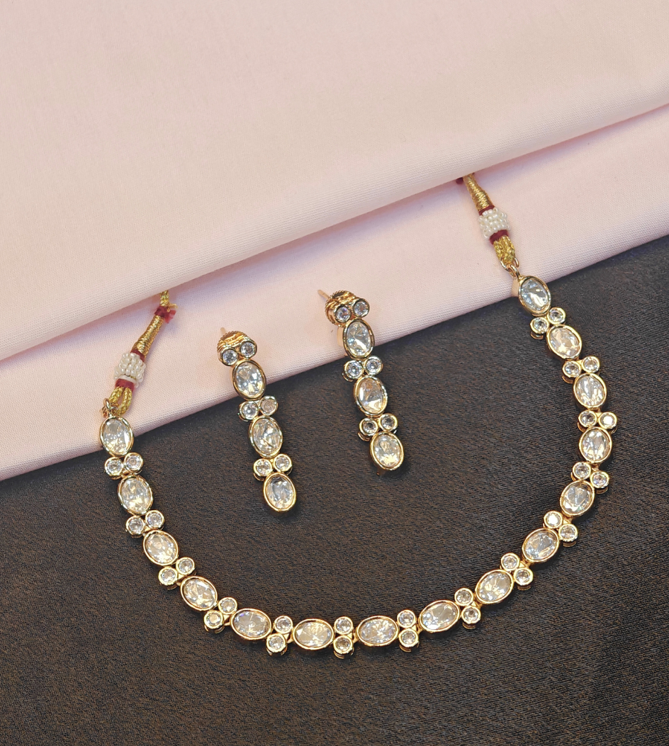 WHITE HARSHA JEWELLERY SET