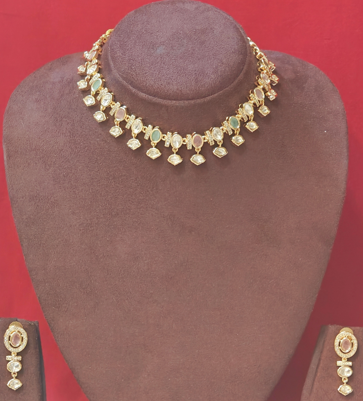 MULTICOLORED INAYA JEWELLERY SET