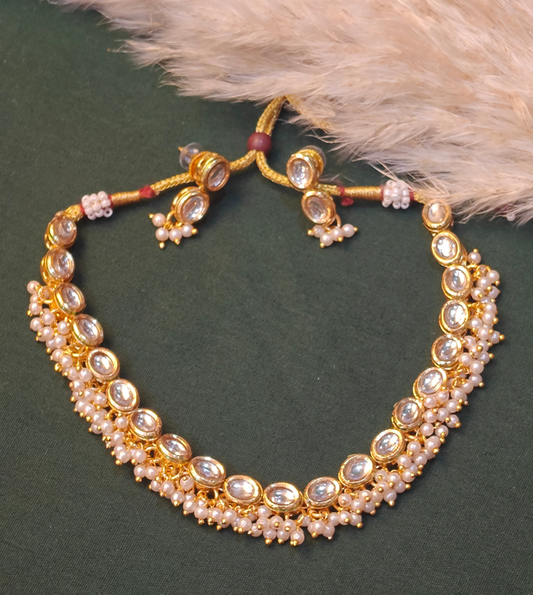 WHITE MEERA OVAL KUNDAN SINGLET
