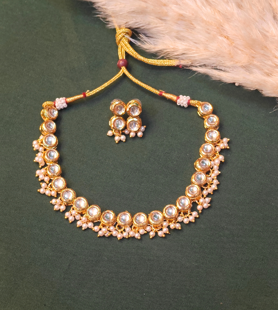 WHITE MEERA ROUND KUNDAN SINGLET