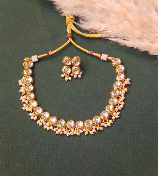 WHITE MEERA ROUND KUNDAN SINGLET