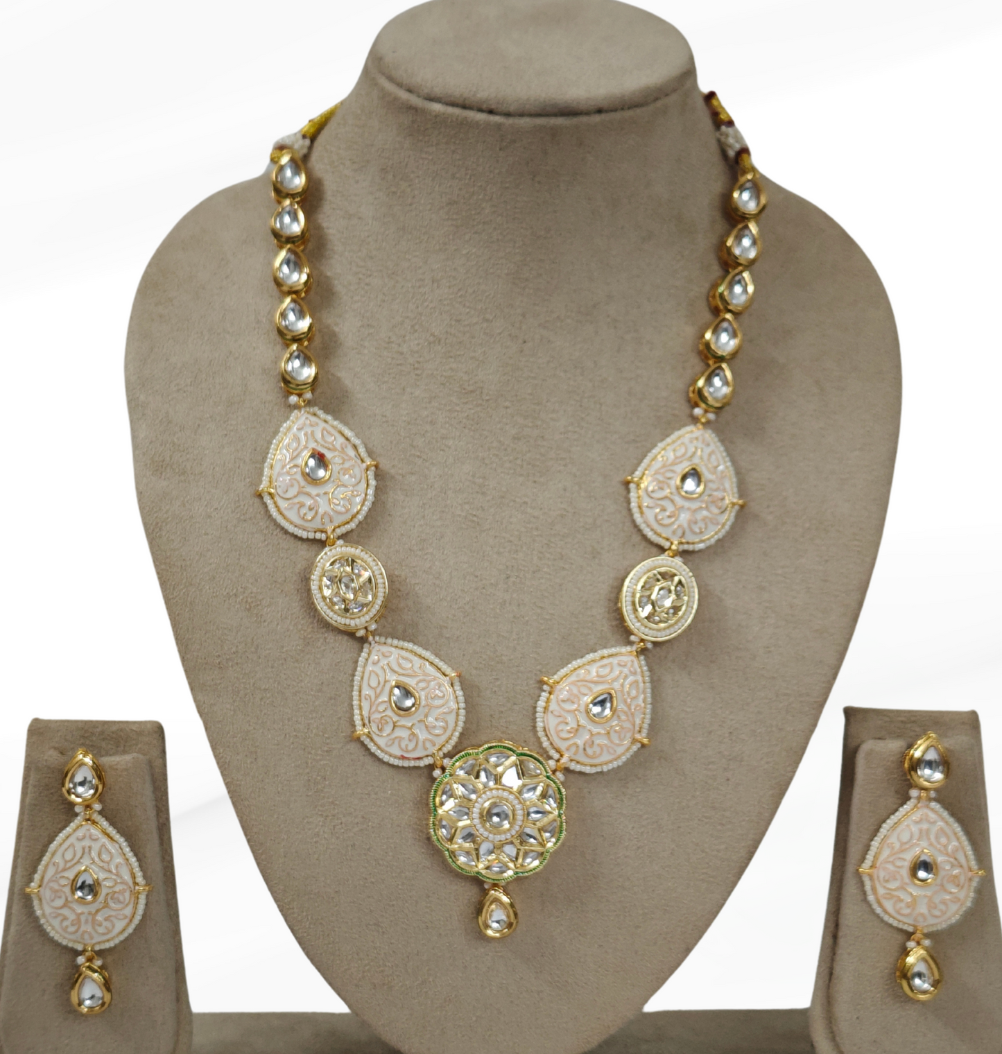 WHITE ADIRA JEWELLERY SET