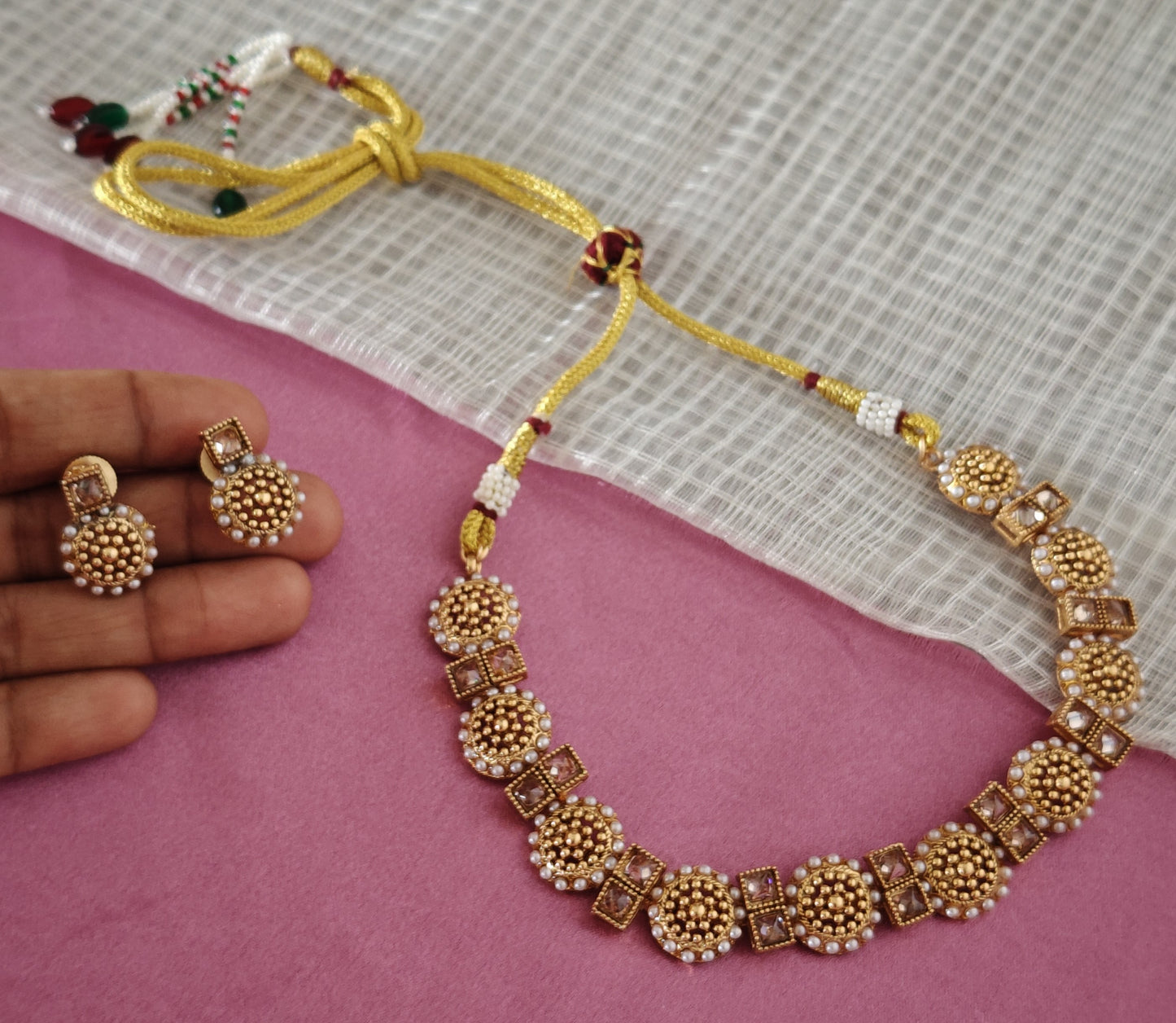 BEIGE KHYATEE JEWELLERY SET