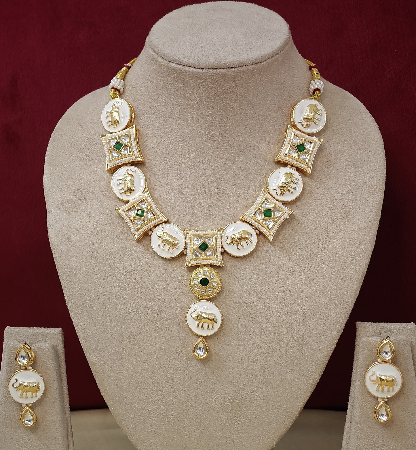 GREEN NANDINI JEWELLERY SET