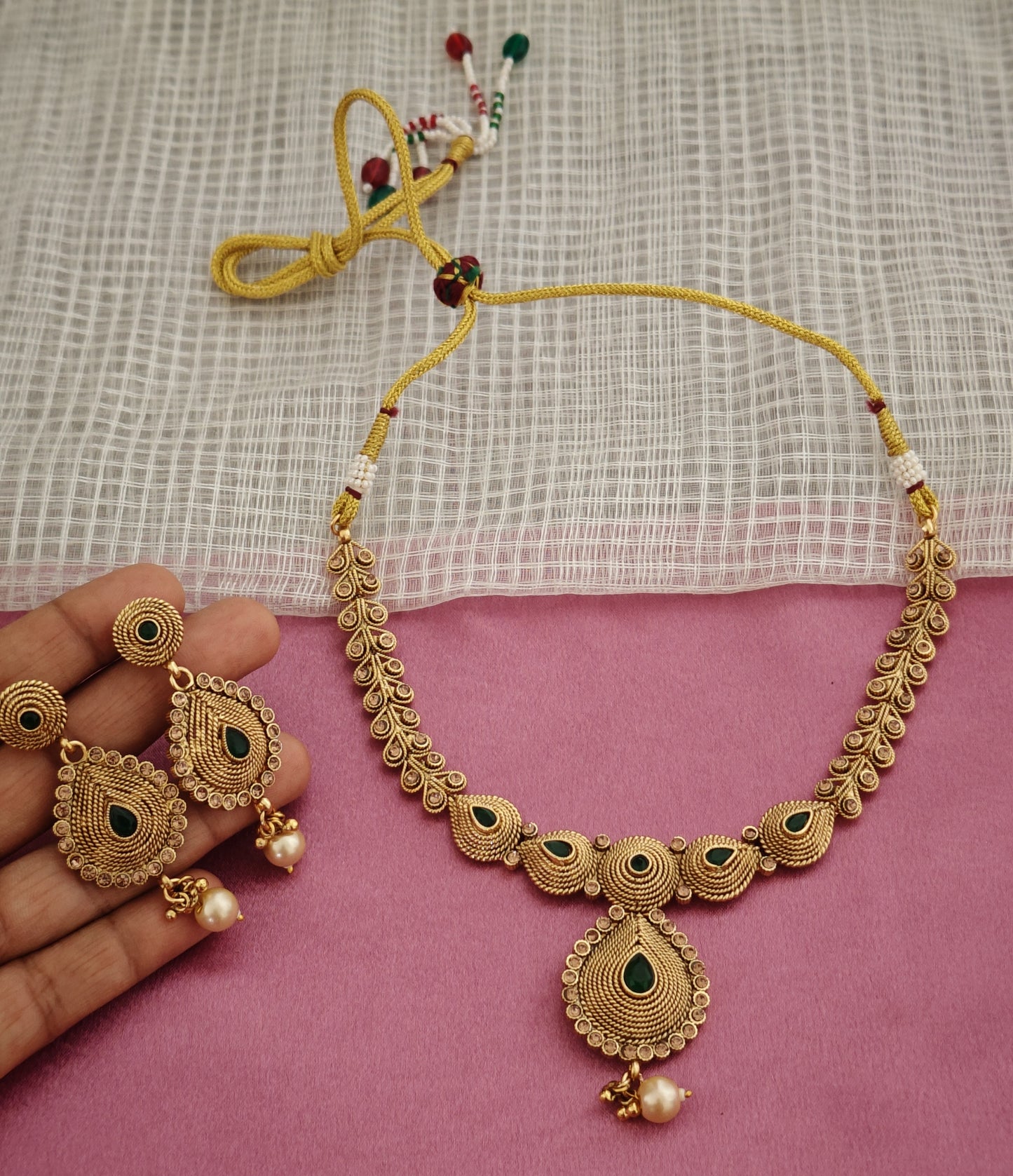 GREEN TOSHNA JEWELLERY SET