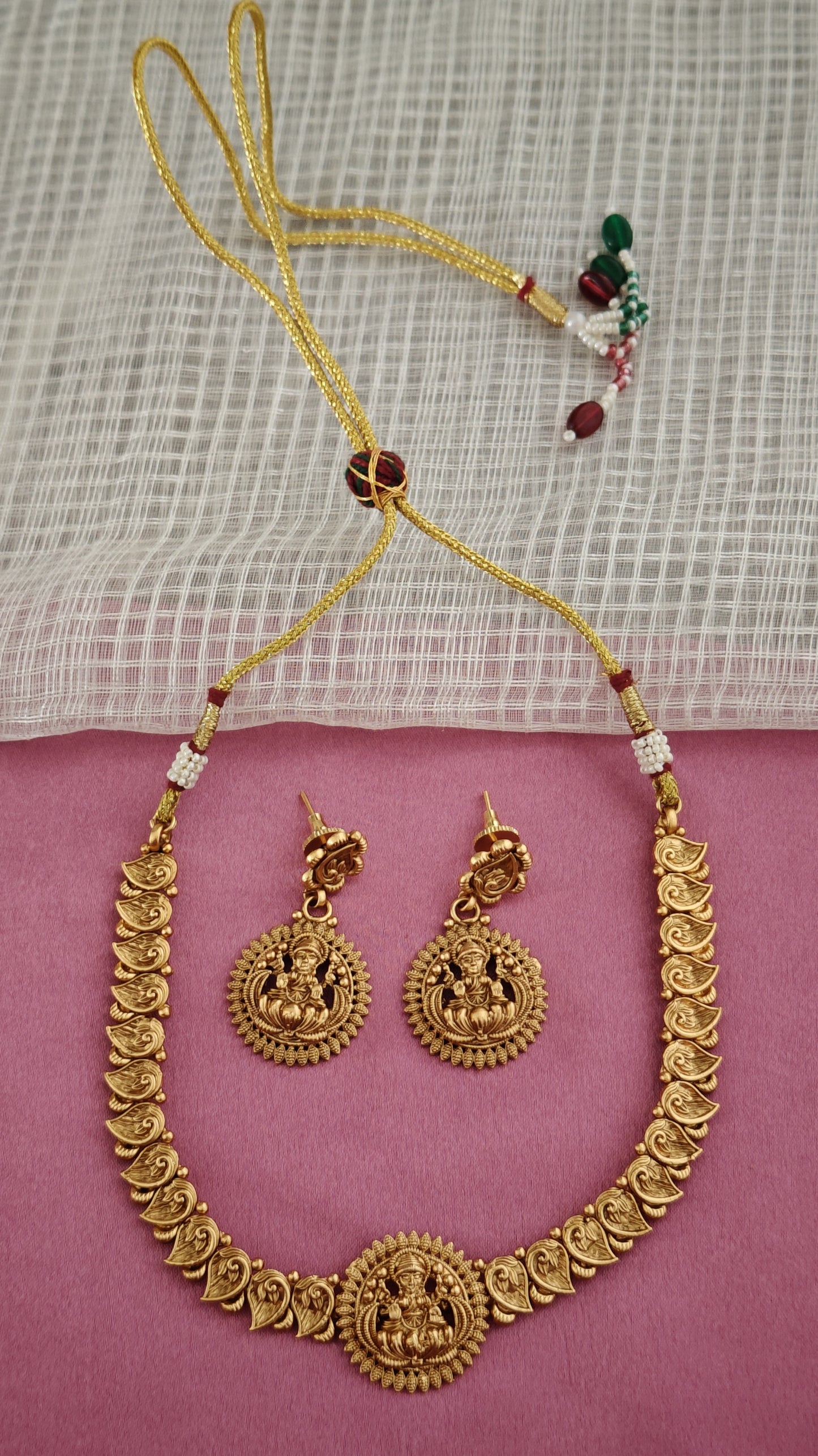 GOLDEN MAHIRA TEMPLE JEWELLERY SET