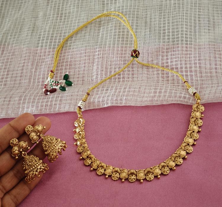 GOLDEN ANEEKA TEMPLE JEWELLERY SET