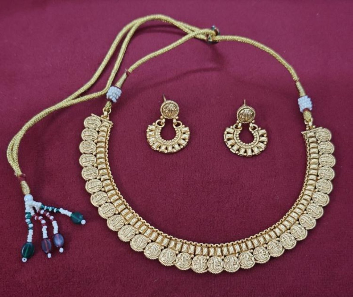 GOLDEN SAISHA TEMPLE JEWELLERY SET