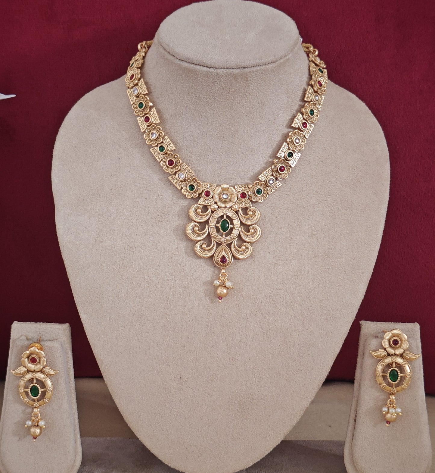 PINK AND GREEN AMAYA RAJWADI JEWELLERY SET