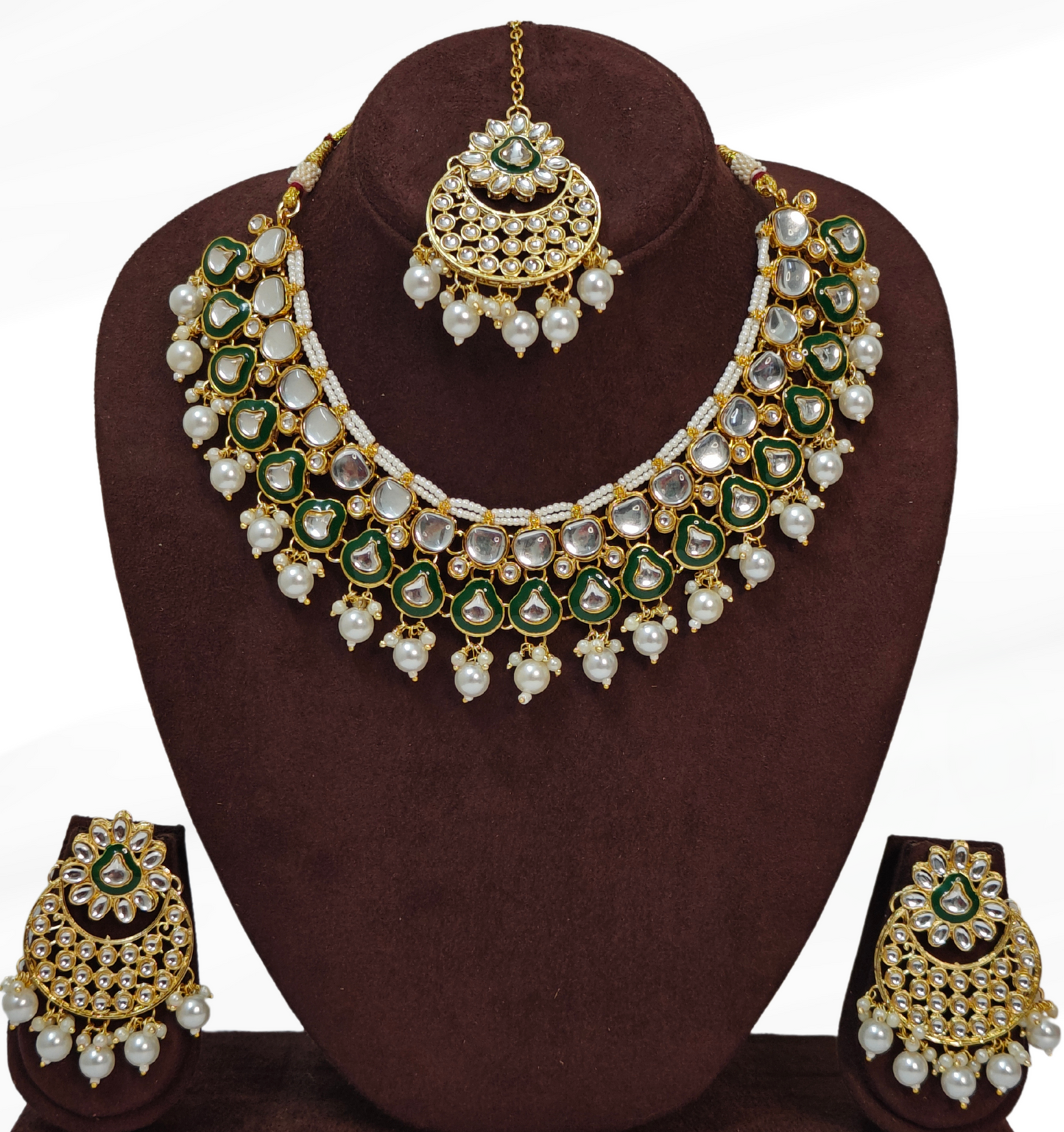 WHITE ARIKA JEWELLERY SET