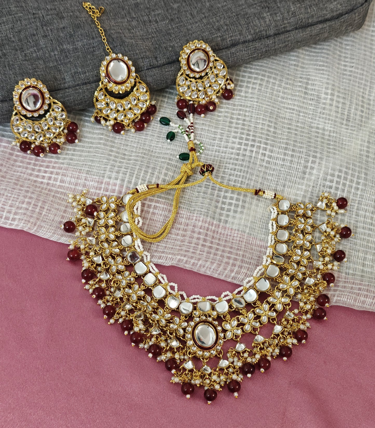 MAROON NIYATI JEWELLERY SET