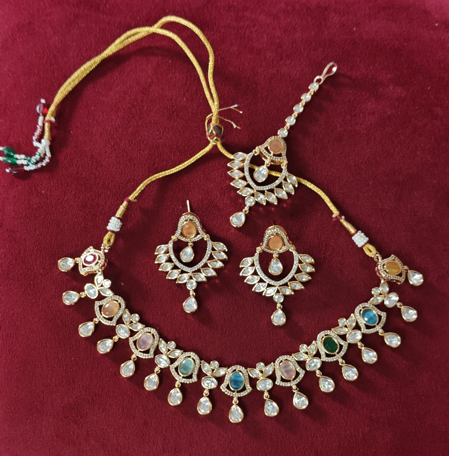 MULTICOLOR DISHA KUNDAN JEWELLERY SET