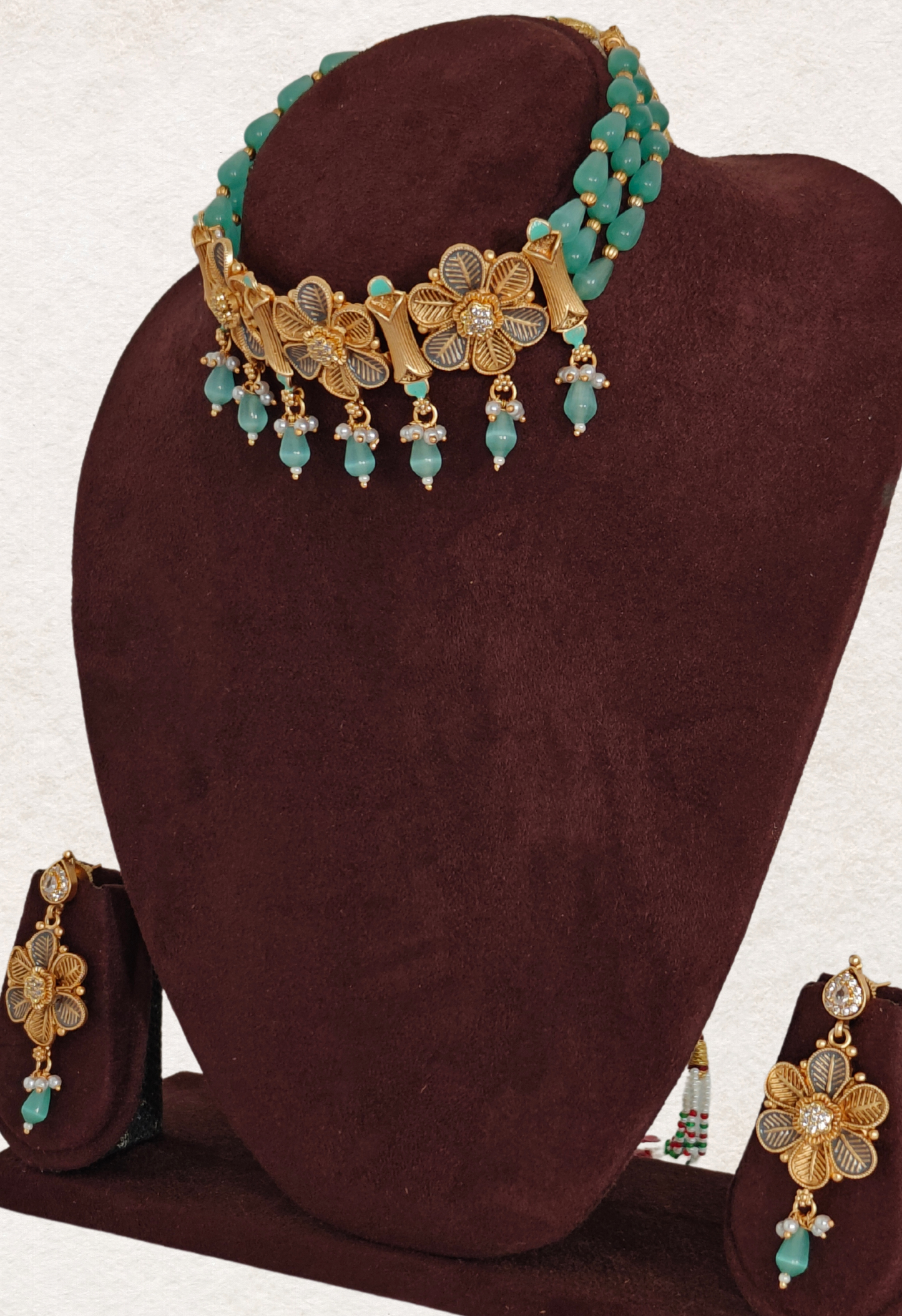 MINT AASHRITA JEWELLERY SET