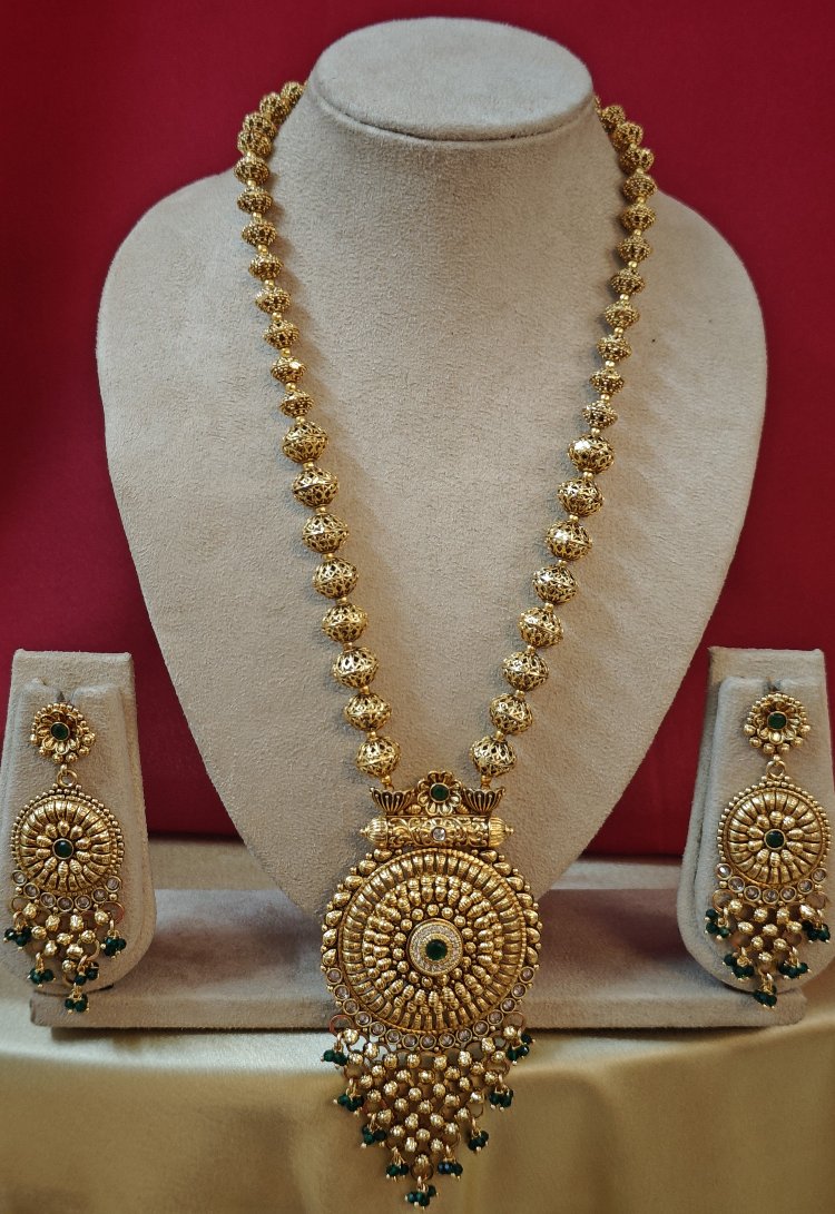 GREEN AASTHA JEWELLERY SET