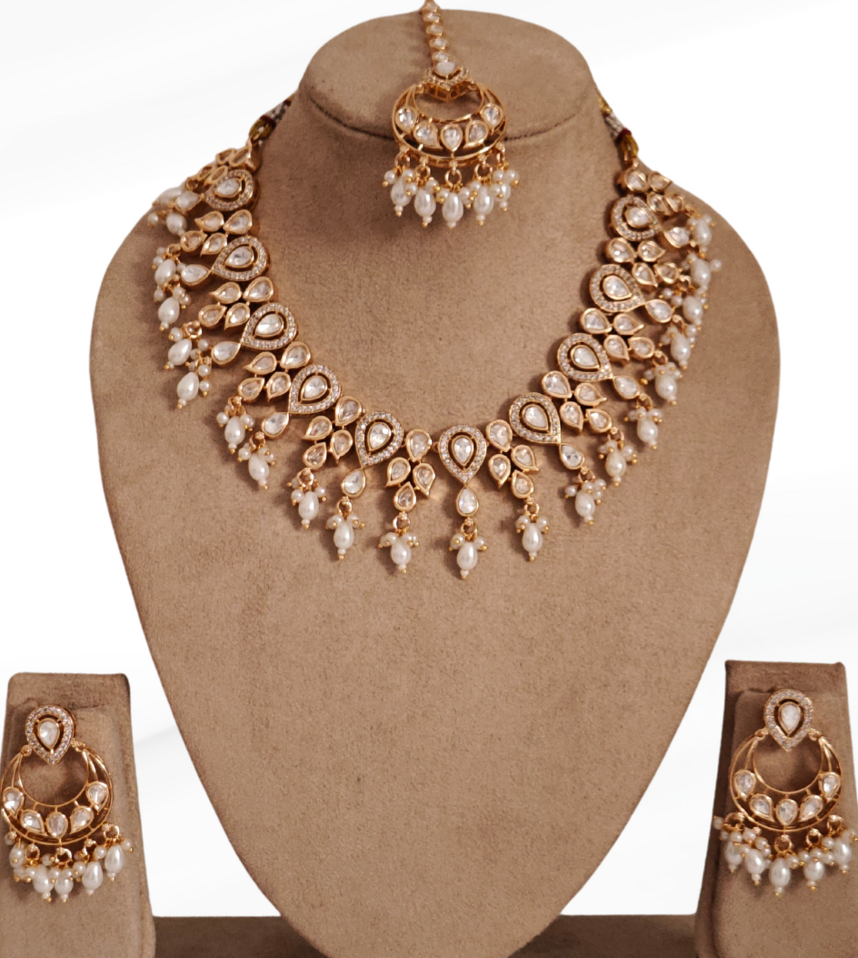 WHITE CHAITALI JEWELLERY SET