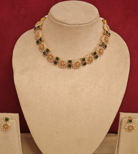 GREEN KHYATEE JEWELLERY SET