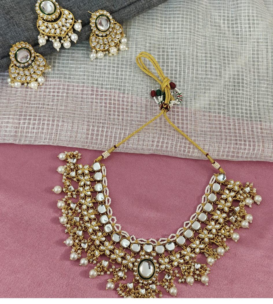 WHITE NIYATI JEWELLERY SET