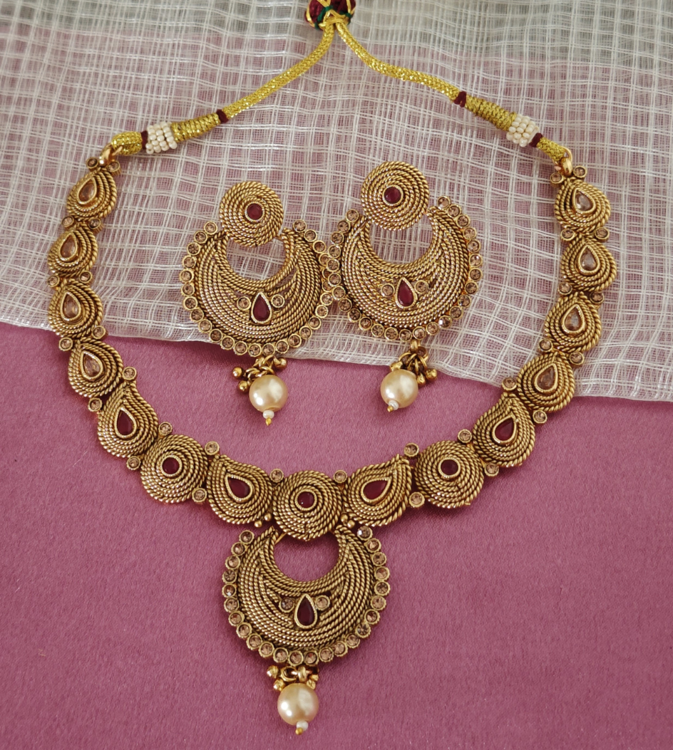 RUBY PINK KAAVYA JEWELLERY SET