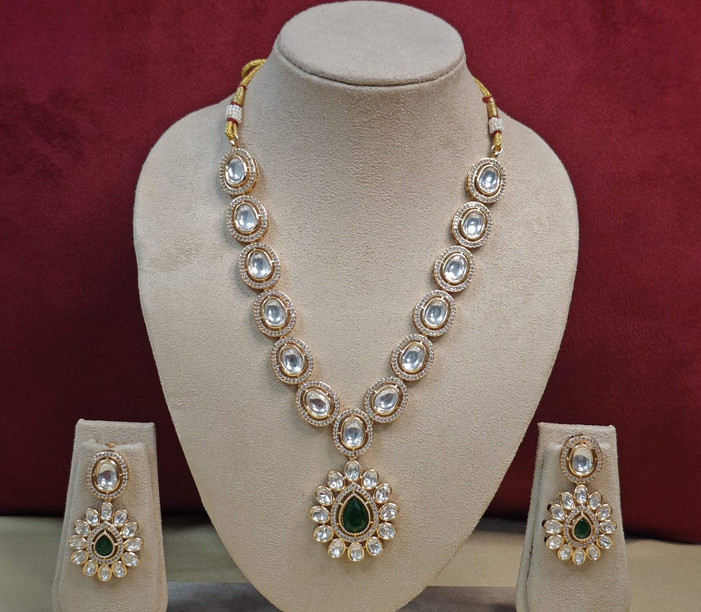 GREEN CHANDANA JEWELLERY SET