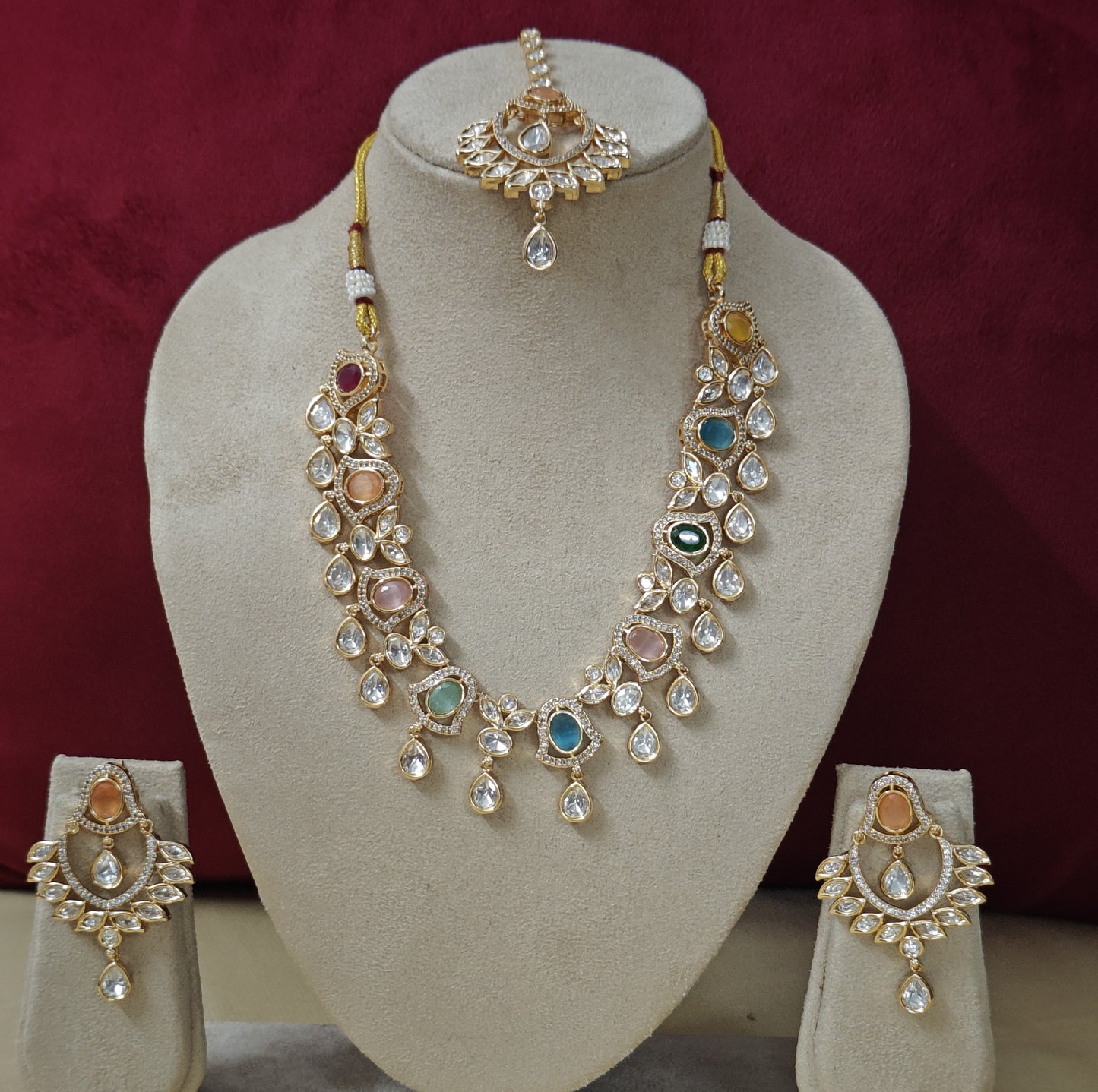 MULTICOLOR DISHA KUNDAN JEWELLERY SET