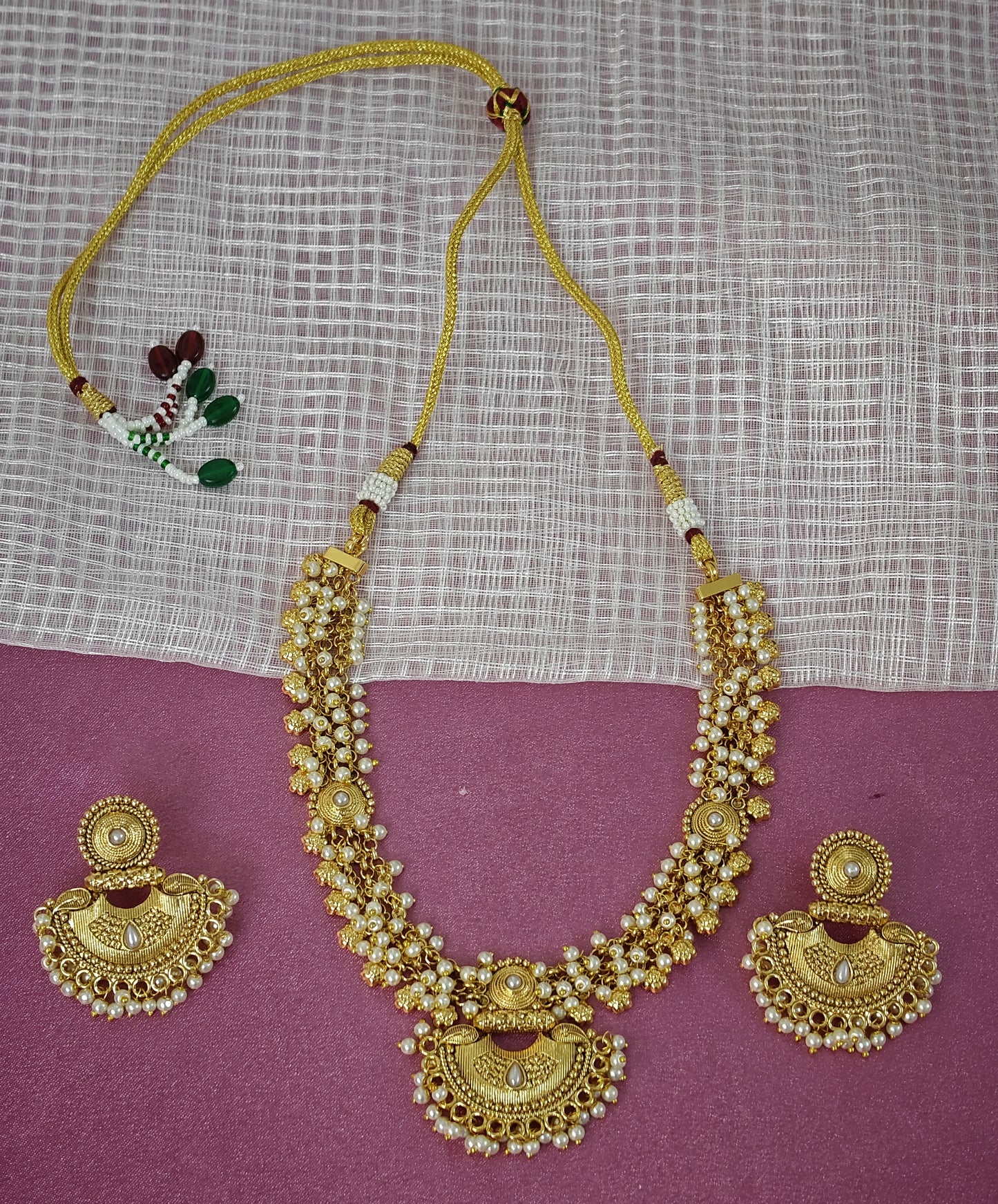 WHITE RAJANI JEWELLERY SET