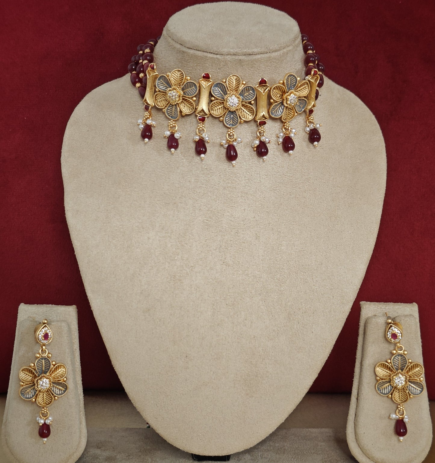 MAROON AASHRITA JEWELLERY SET