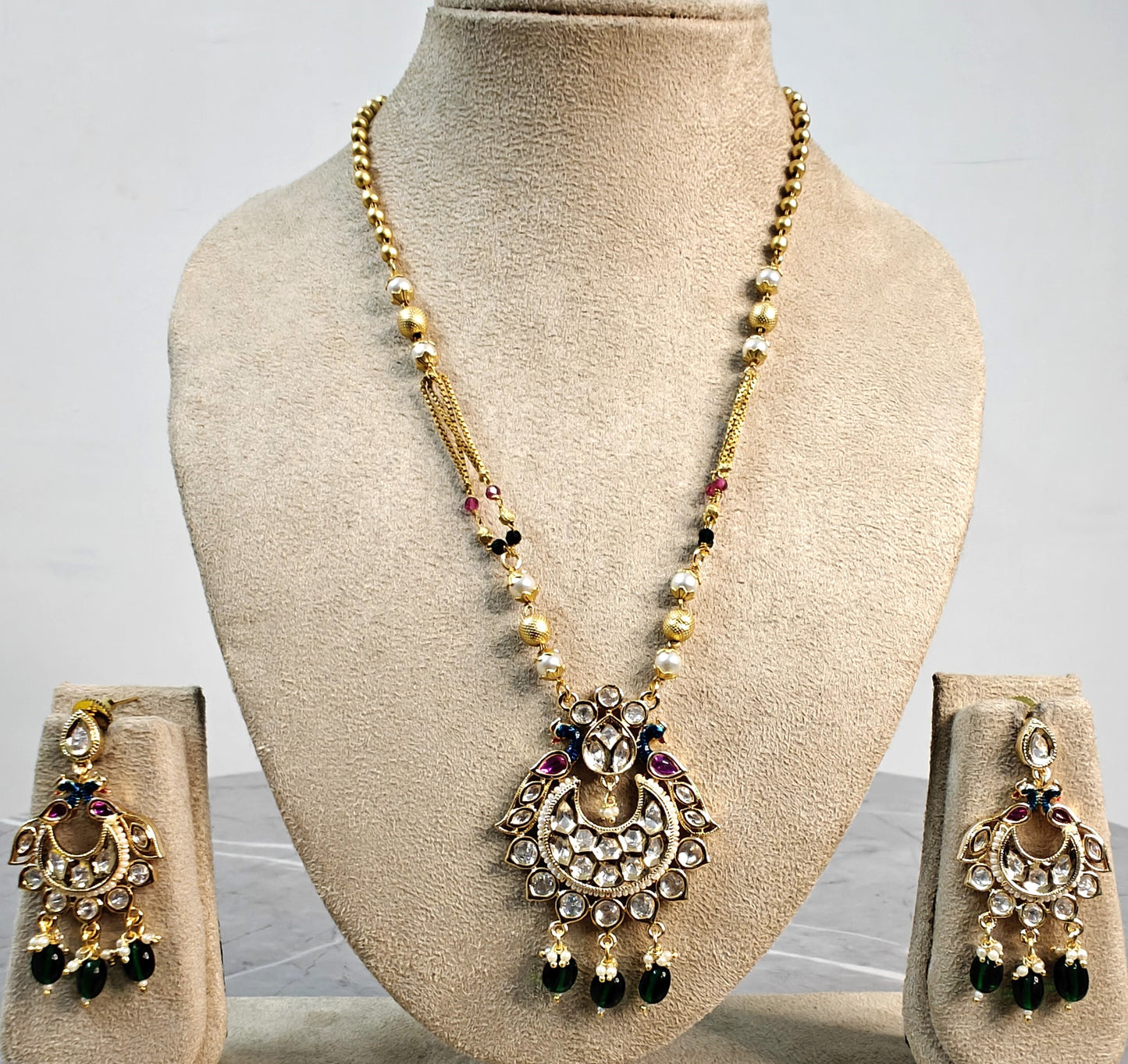 GREEN AND PINK KEYARA JEWELLERY SET