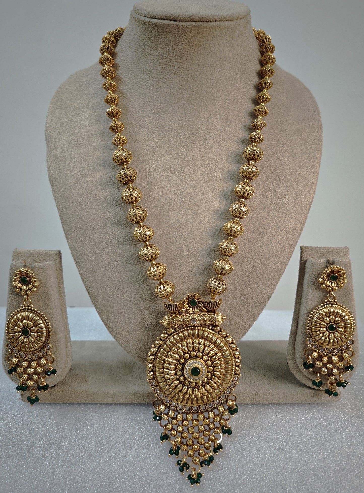 GREEN AASTHA JEWELLERY SET