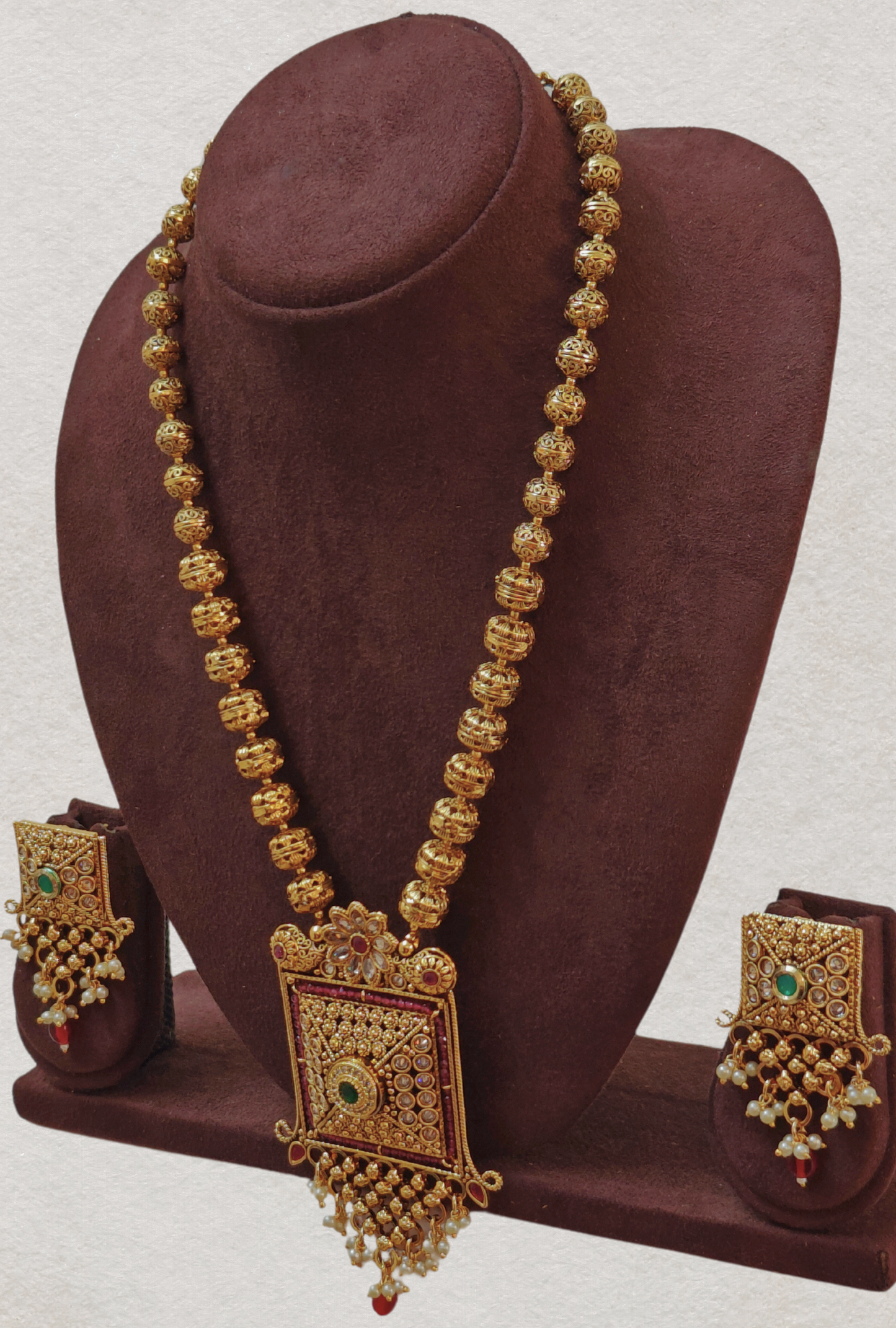 PINK AND GREEN SAANVIKA JEWELLERY SET