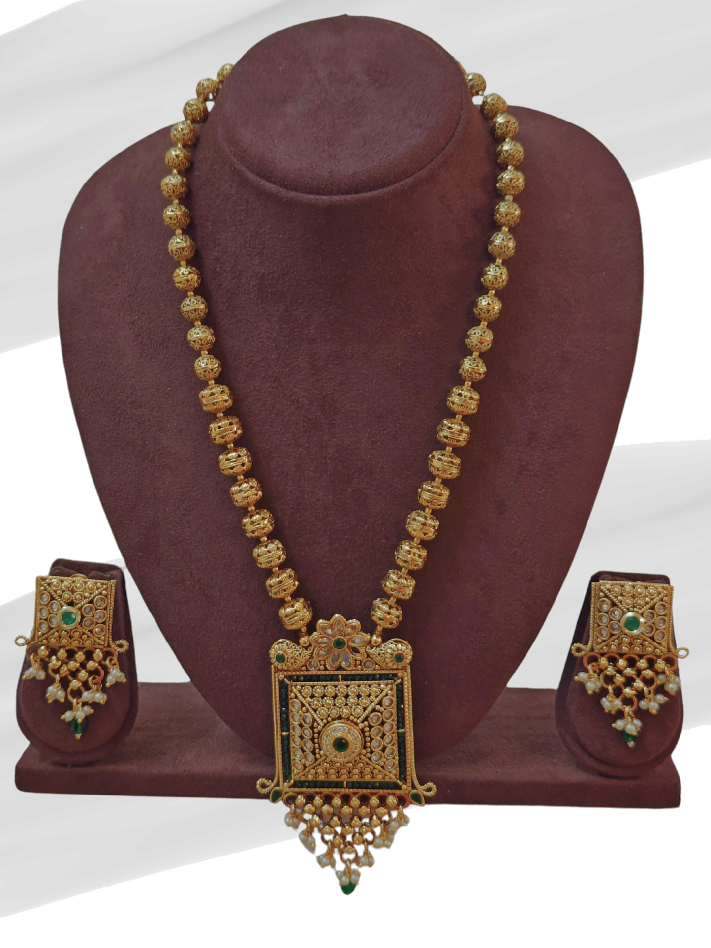 GREEN SAANVIKA JEWELLERY SET