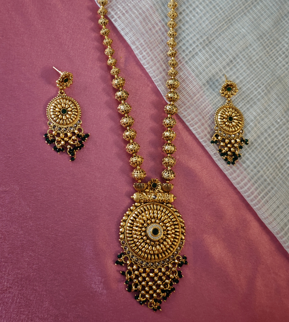 GREEN AASTHA JEWELLERY SET