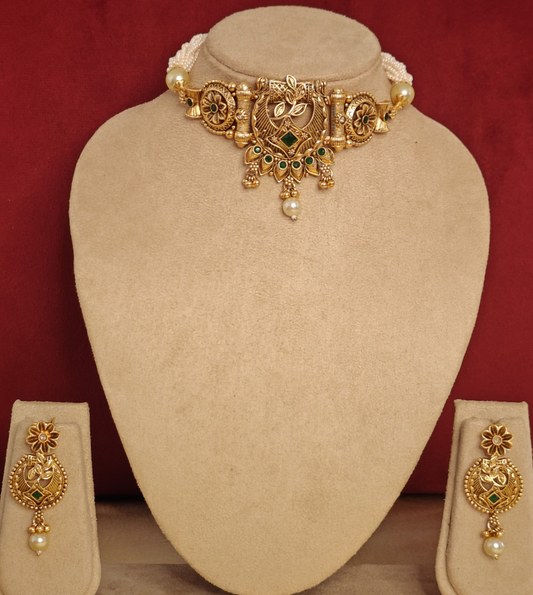 GREEN RISHIKA JEWELLERY SET