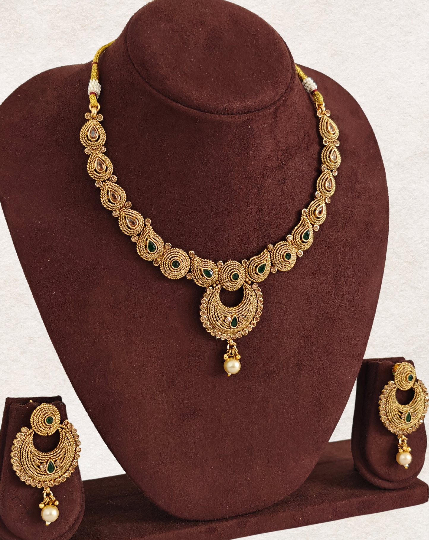 GREEN KAAVYA JEWELLERY SET