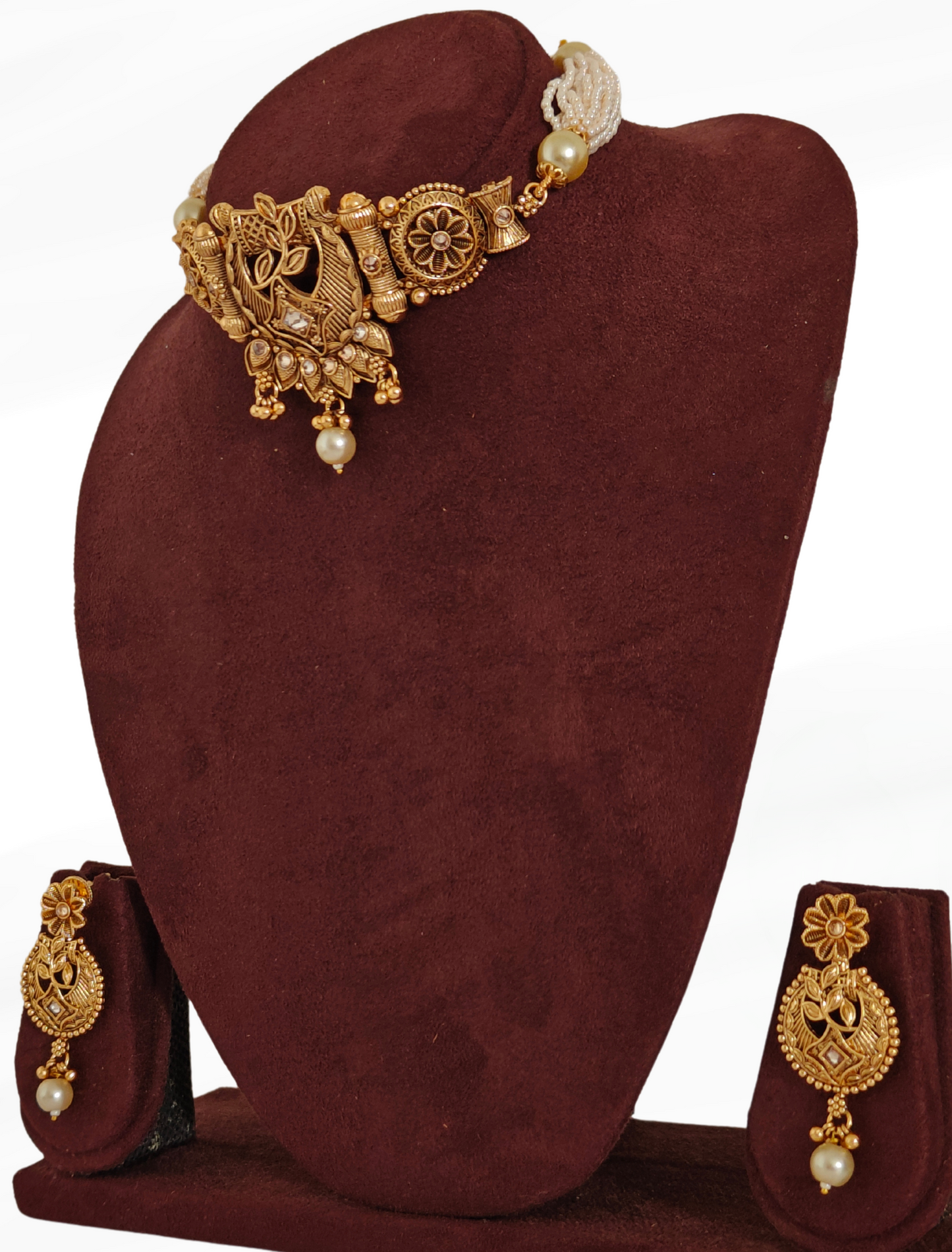 WHITE RISHIKA JEWELLERY SET