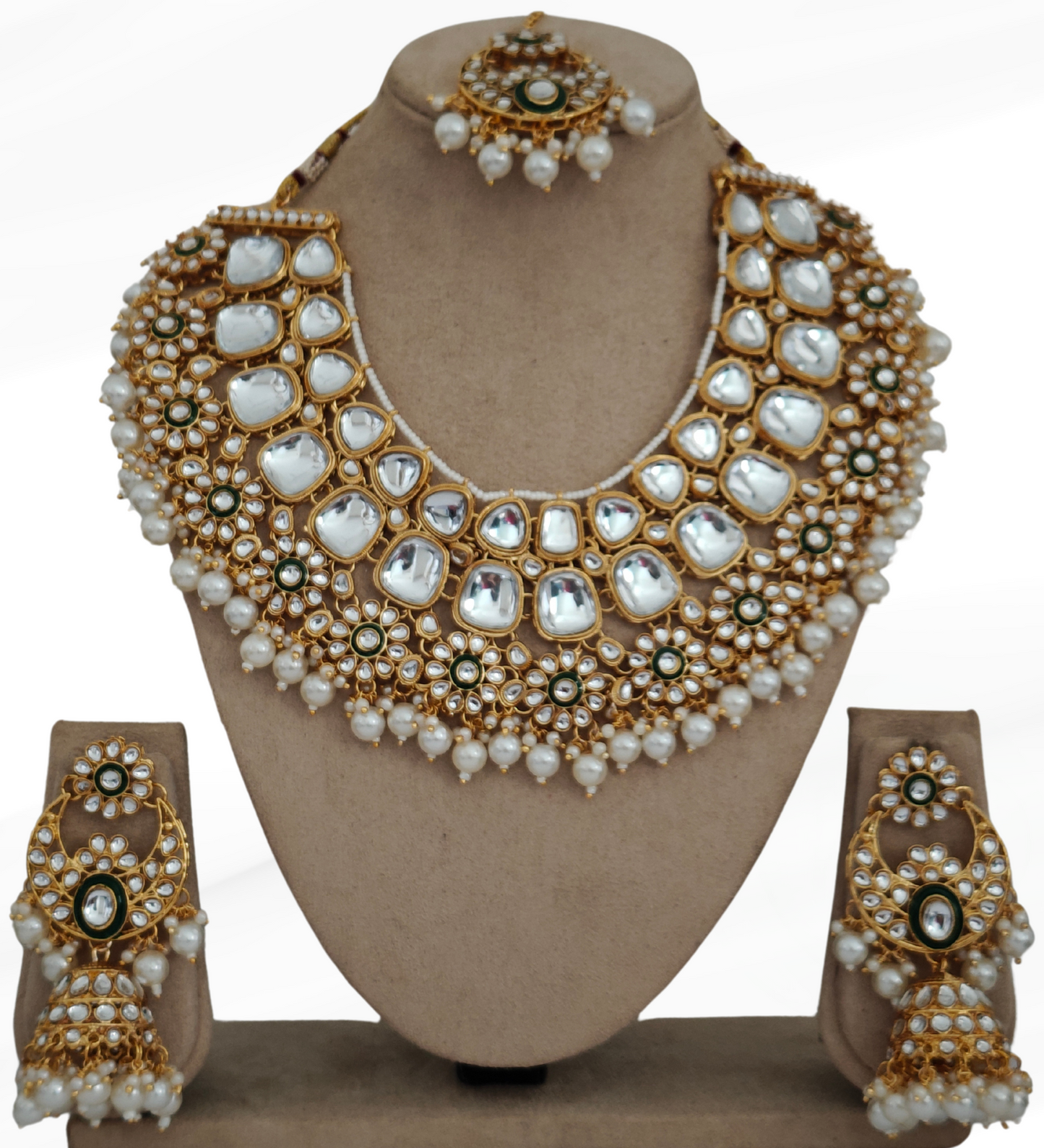 WHITE SHREENI JEWELLERY SET