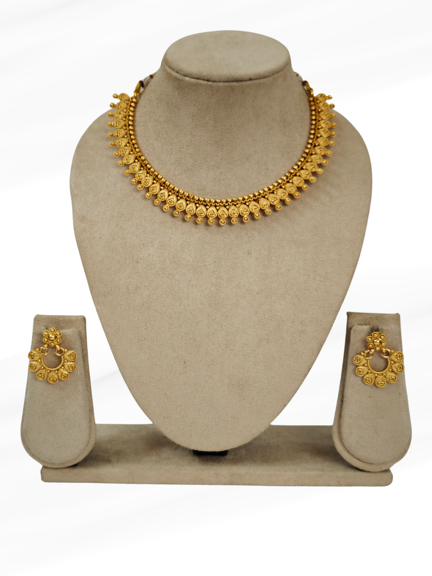 GOLDEN AVYUKTHA TEMPLE JEWELLERY SET