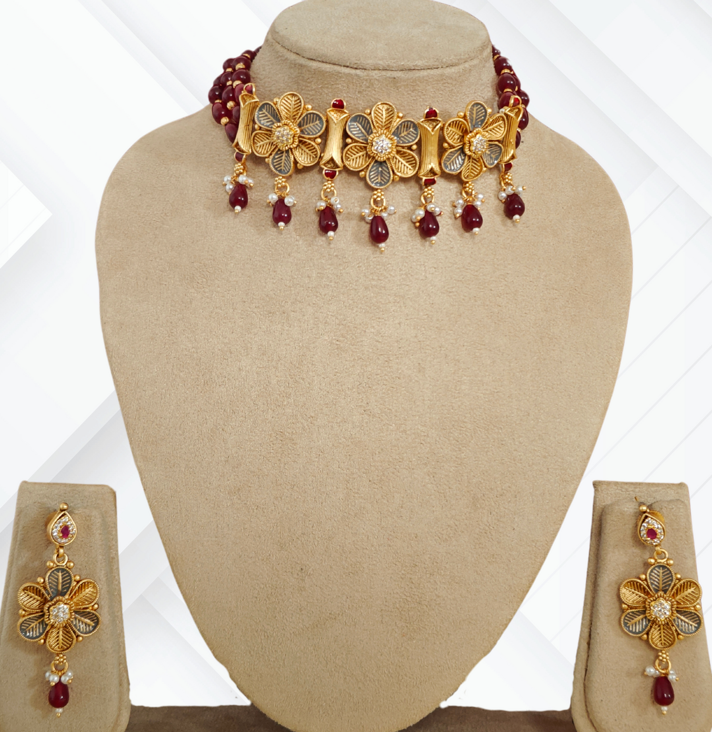 MAROON AASHRITA JEWELLERY SET